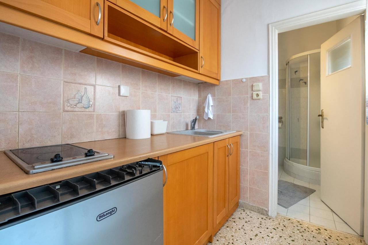 Ferienwohnung Penthouse Under Acropolis Hill Athen Exterior foto
